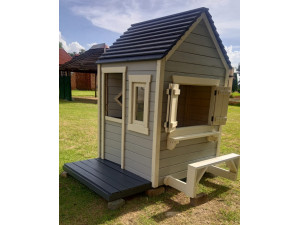 Budget Friendly Playhouses 1